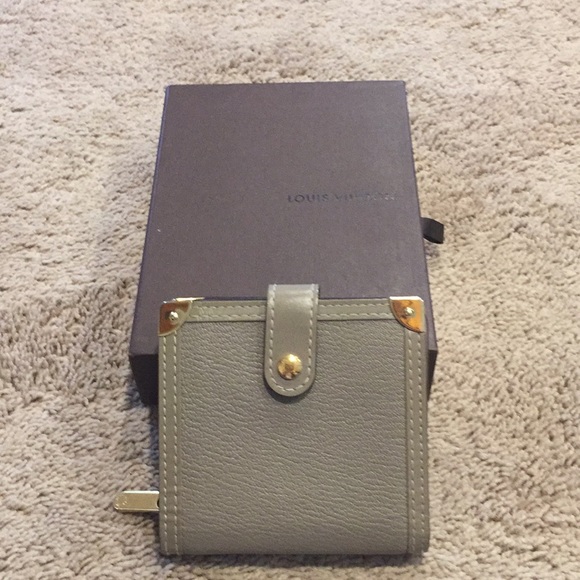 Louis Vuitton Wallet this is in great condition - Picture 2 of 16
